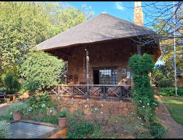 12HA SMALLHOLDING FOR SALE IN GROOTFONTEIN